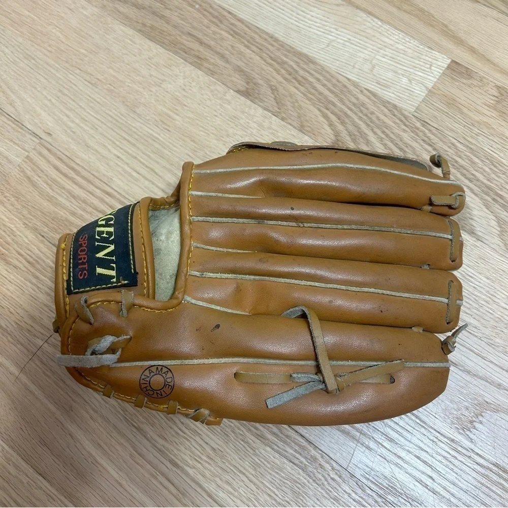 Regal Sports Youth Baseball Glove Darren Daulton Left 10” Leather Laced